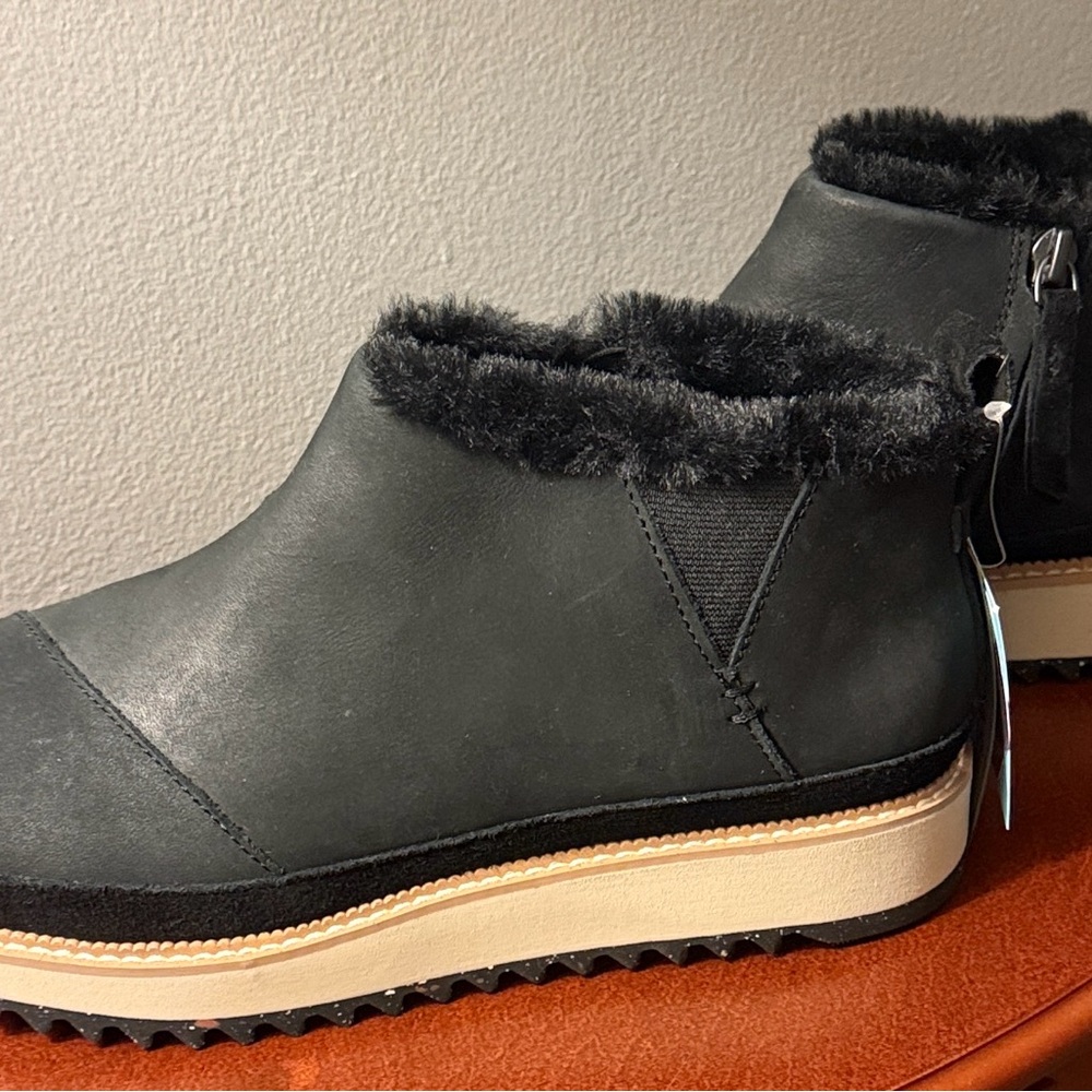 Toms Black Ankle Boots with Fur Trim